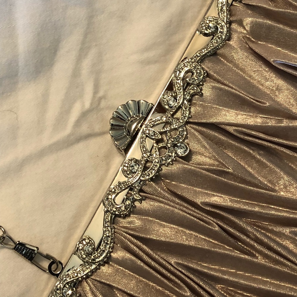 Clutch purse